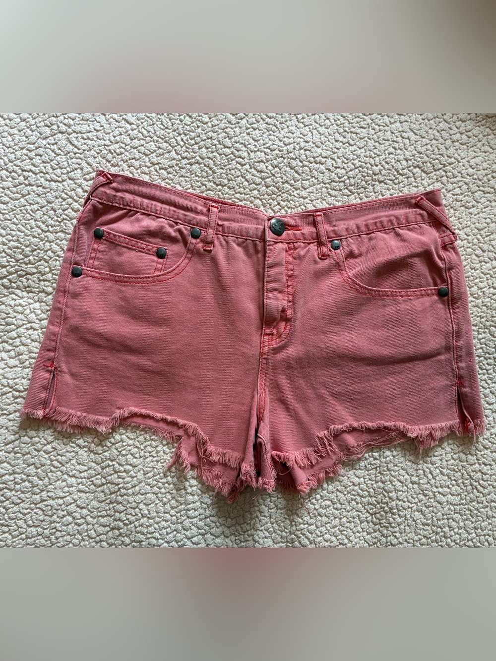 Free People Shorts Coral Pink Color Frayed Hem Denim Sz 30